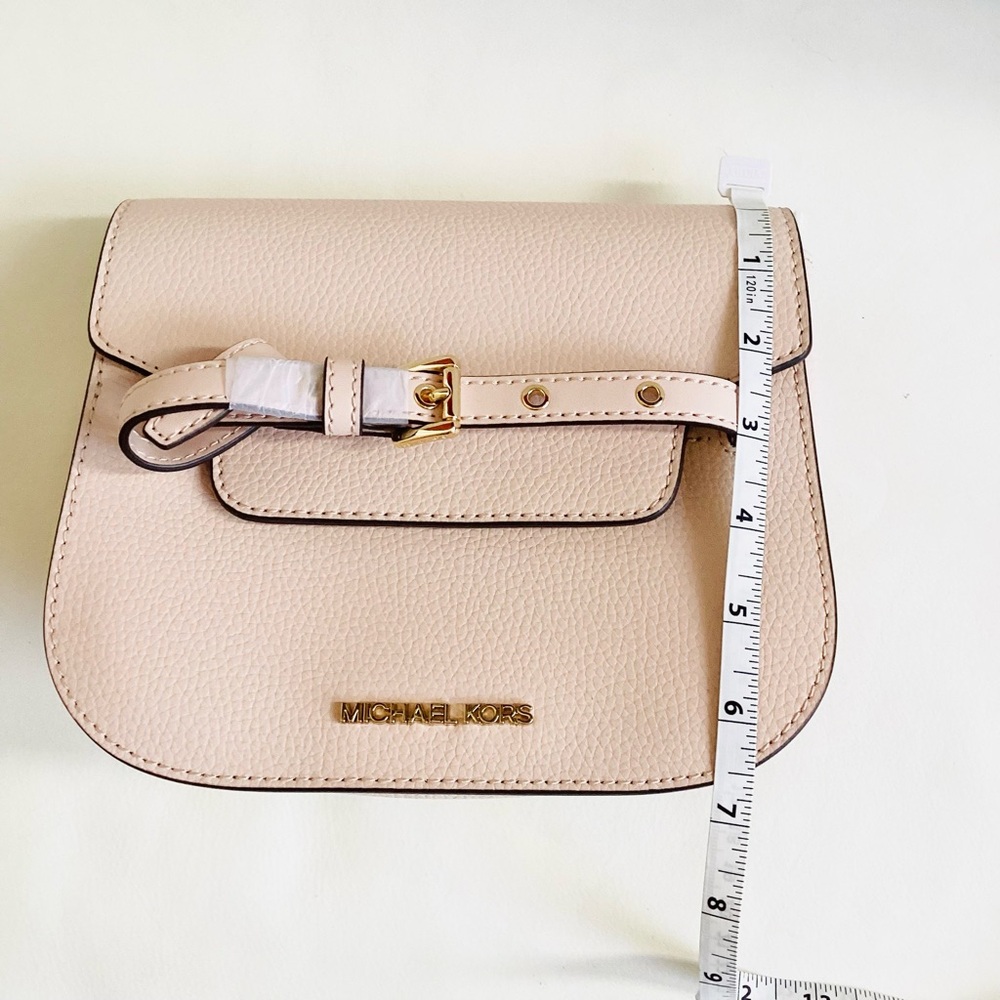 Michael Kors Blush Leather Crossbody with Gold Details Small NWOT - Picture 10 of 11